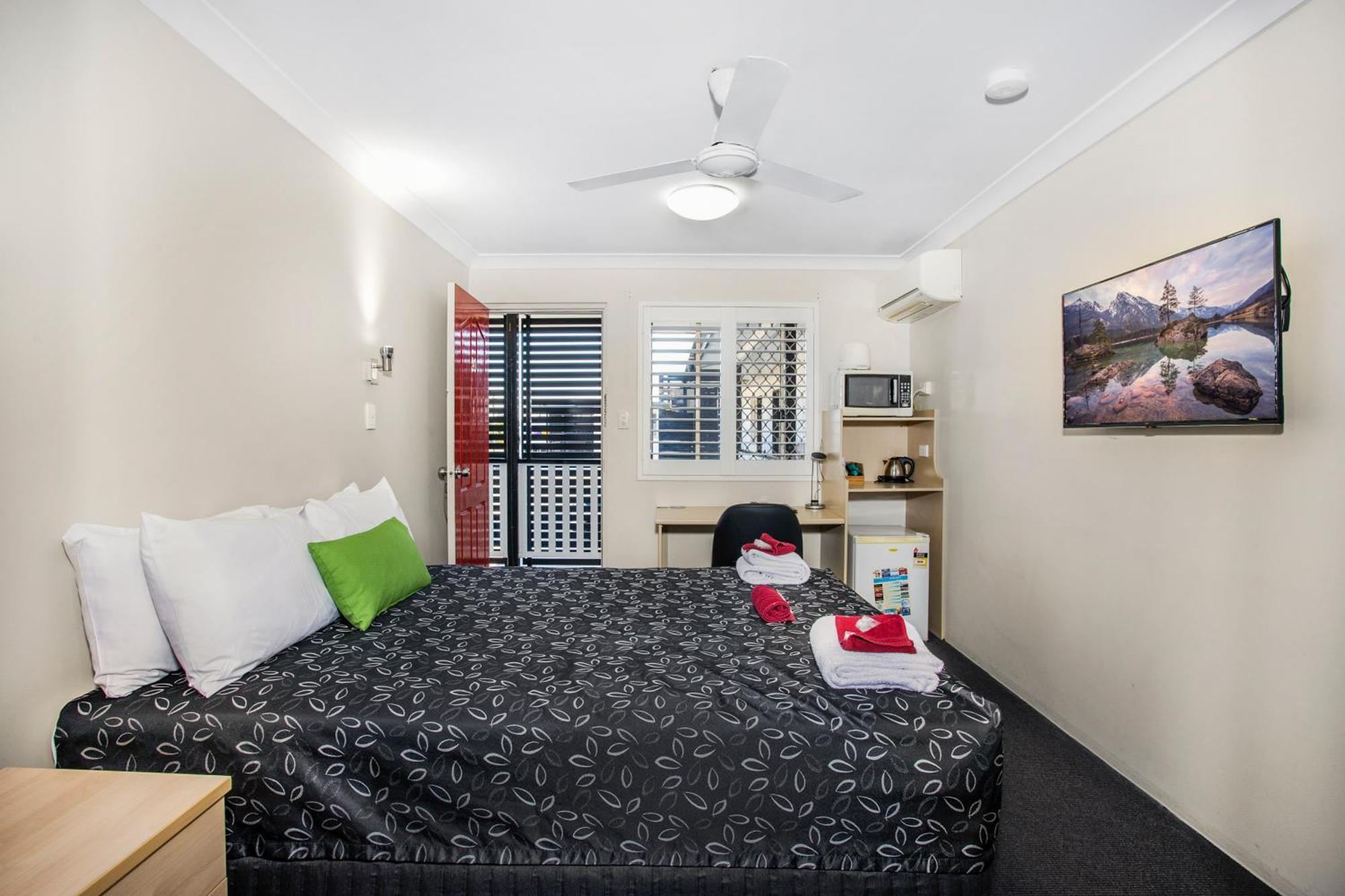 Citywalk Motor Inn Rockhampton Exterior photo